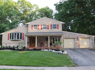 22 Rolling Rd, East Brunswick, NJ 08816