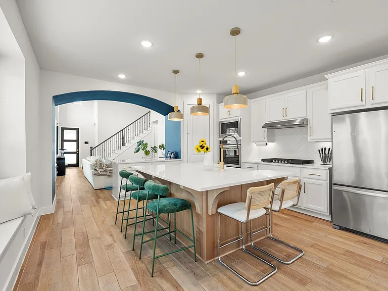 15210 Cortines Ct — Photo 12
