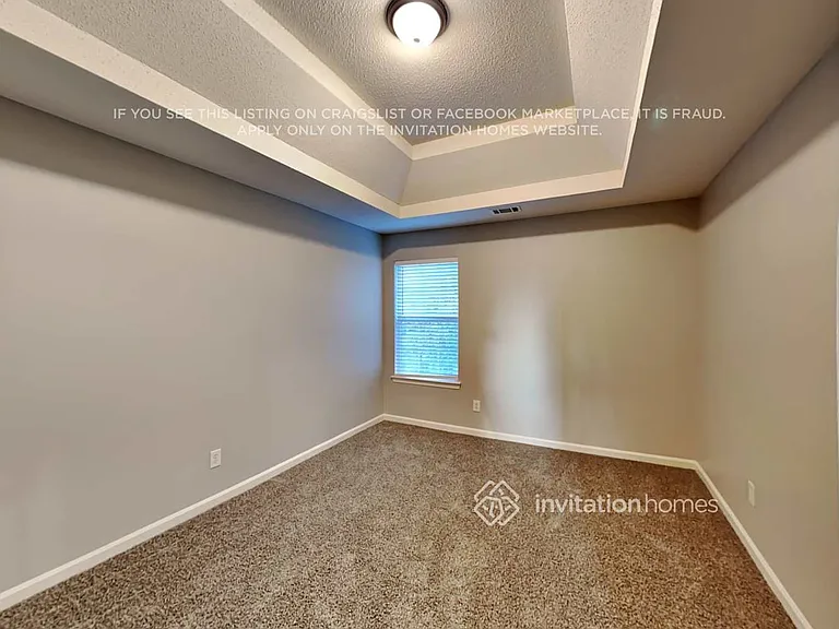 6950 Foxmoor Way — Photo 17
