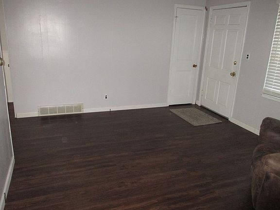 4th image of 512 Montrose St