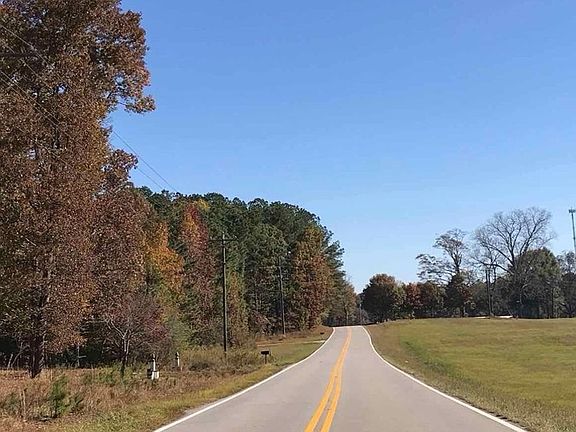 Exterior Neighborhood (street photo)