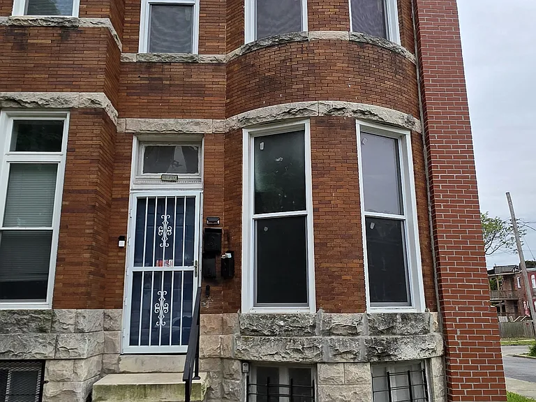 2920 Parkwood Ave #3 — Photo 2