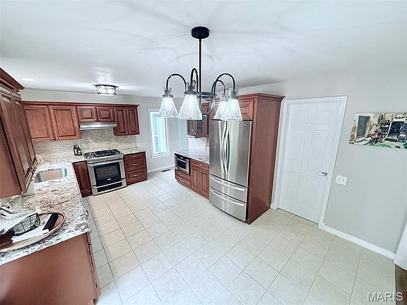 3rd image of 503 Richley Dr