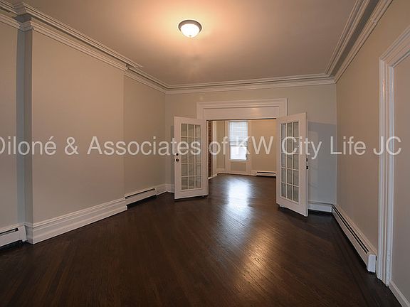 3rd image of 357 Pacific Ave #1