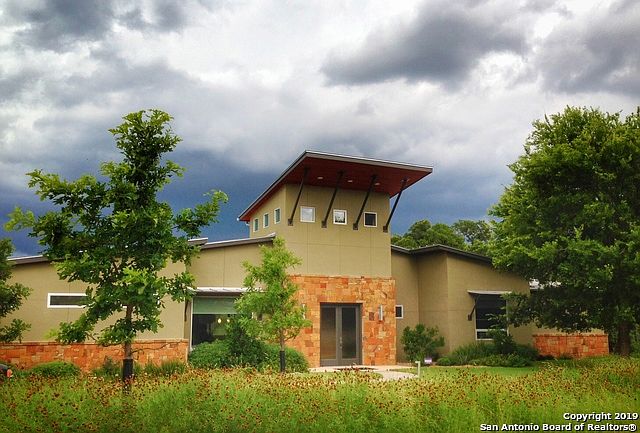 1st image of 8530 Classic Oaks Ln