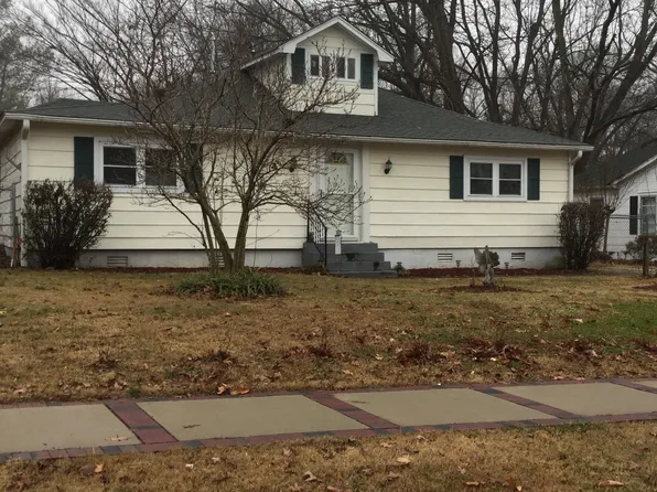 107 S Main St, Brighton, TN 38011
