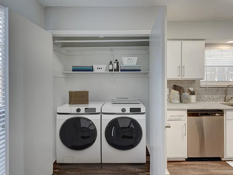 The Domain Apartments — Photo 17
