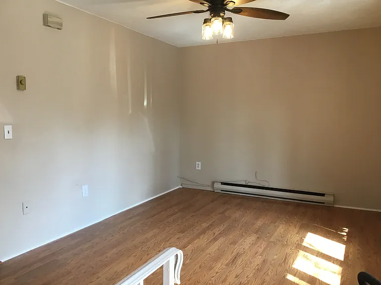 140 Hillcrest Ave #2 — Photo 5