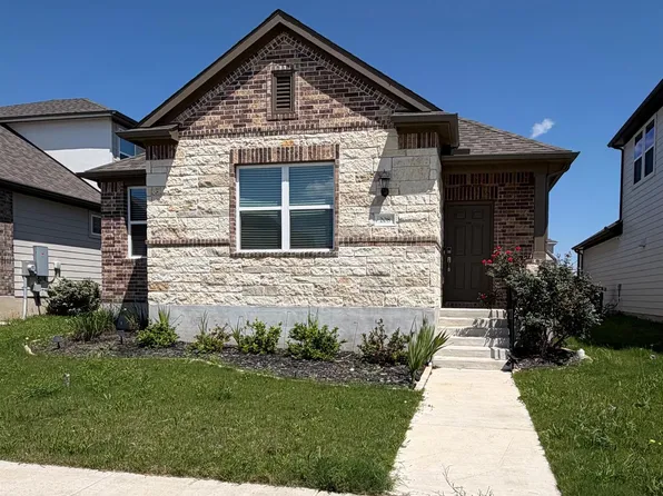208 Flowers Ave, Hutto, TX 78634