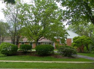 1108 Maple Ave, Downers Grove, IL 60515