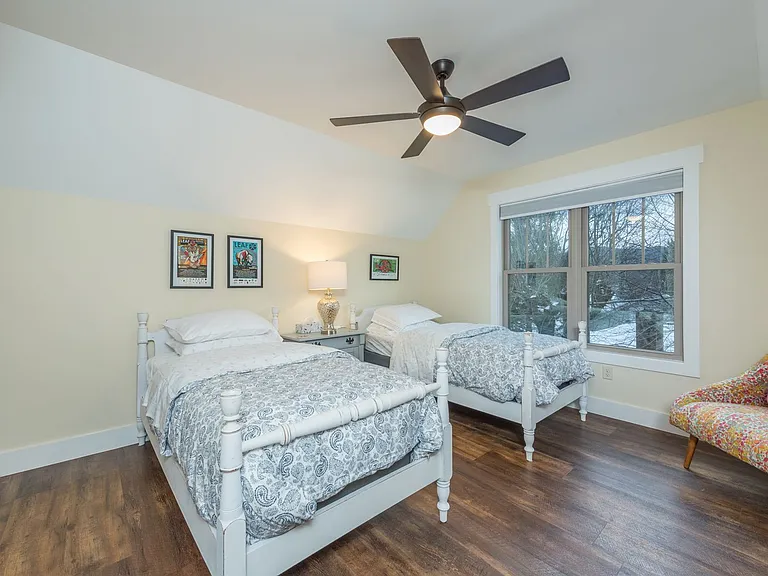 66 Terry Estate Dr — Photo 9