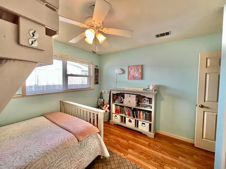 334 Plymouth Ave — Photo 22