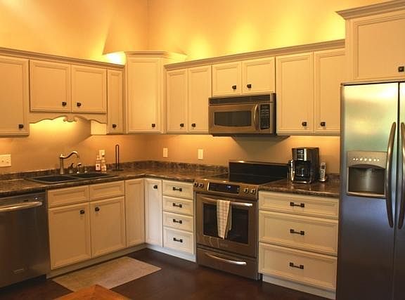 3rd image of 14 Copeland Ave APT 303