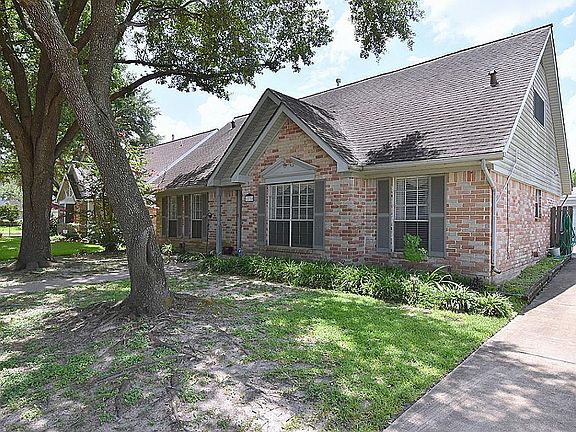 3rd image of 11710 Kenzie Ct