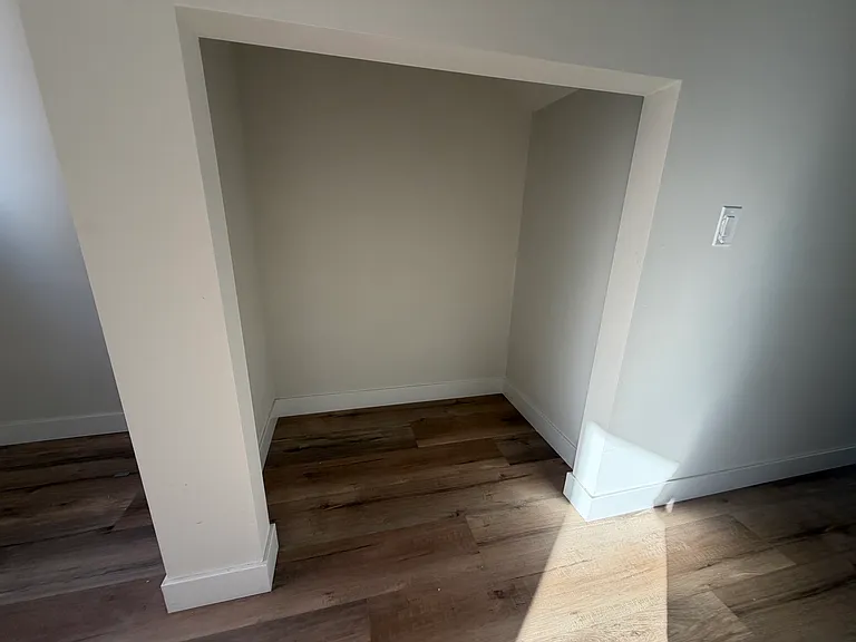 247 Elder Ave #1 — Photo 13