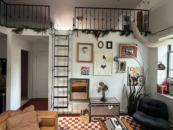 4th image of 222 Montrose Ave APT 4A
