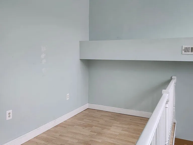 488 Chapel St #6 — Photo 17