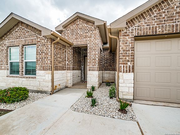 2nd image of 2122 Trumans Hill