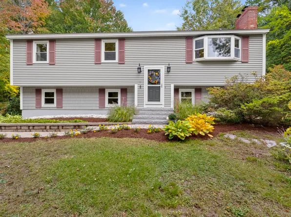 36 Noyes Road, Londonderry, NH 03053
