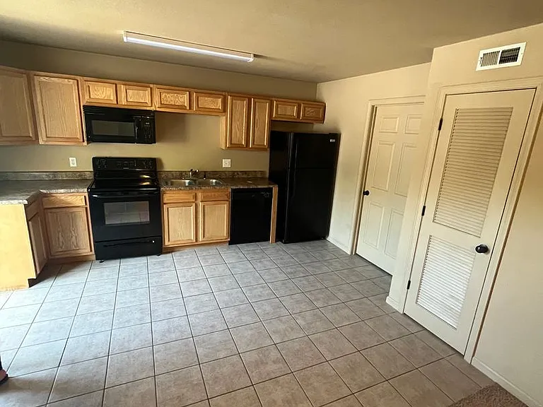 16524 Hunters Ridge Ln — Photo 2