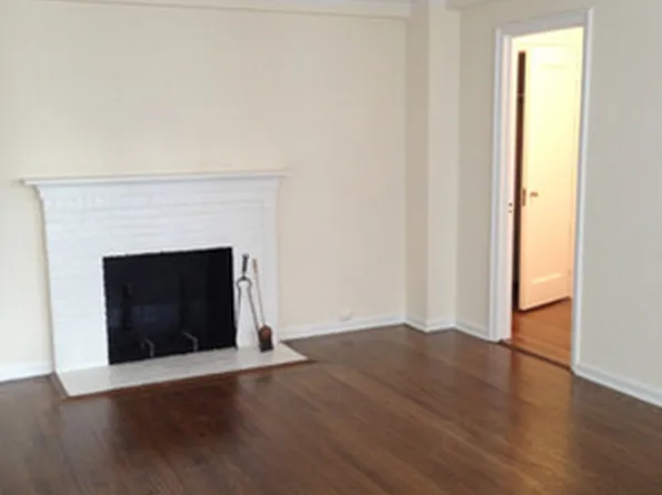 299 West 12th Street image 1 of 20