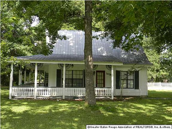 2nd image of 34780 Oak Place Dr