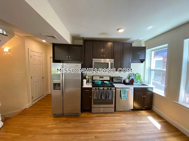 830 Huntington Ave #3 — Photo 25