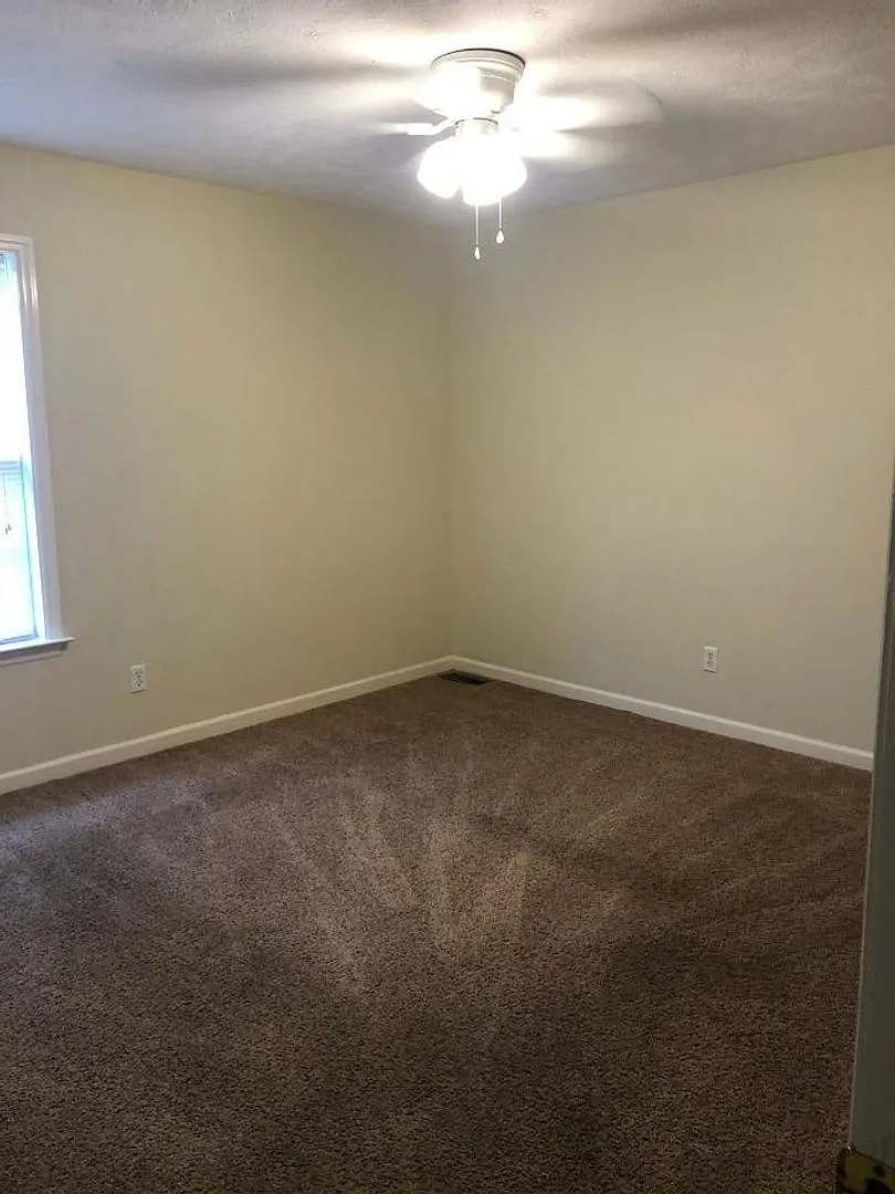 2930 Roellen Rd — Photo 2