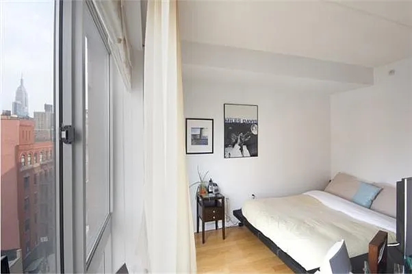 Rented by Lexiti Realty Corp | media 10