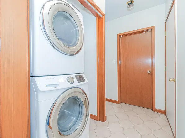 1461 East 3rd Street image 23 of 36