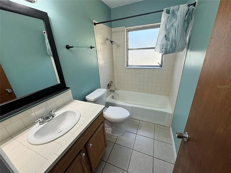 460 Mount Vernon Ct — Photo 10