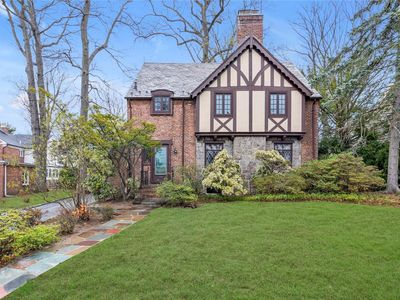 3 Longview Place, Great Neck, NY, 11021