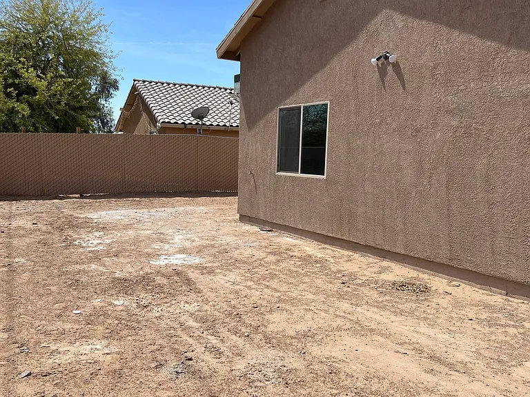 2603 S 18th Dr — Photo 13