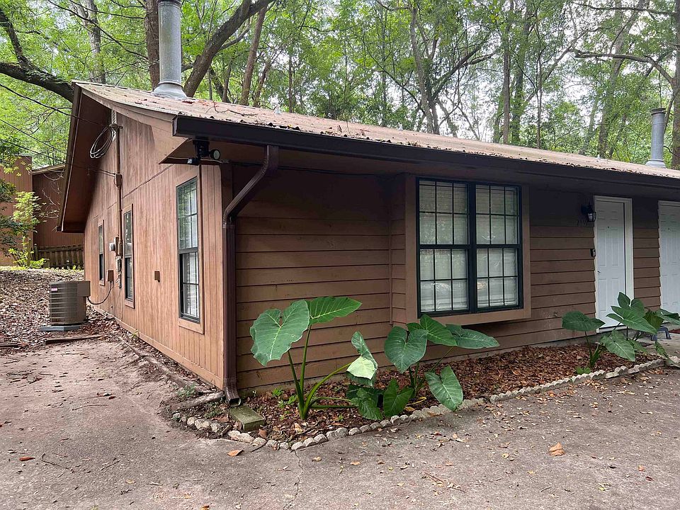 1st image of 2439 Wren Hollow Dr
