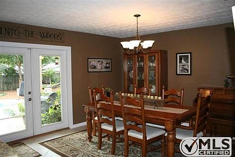 3rd image of 5639 Lunker Ln #1