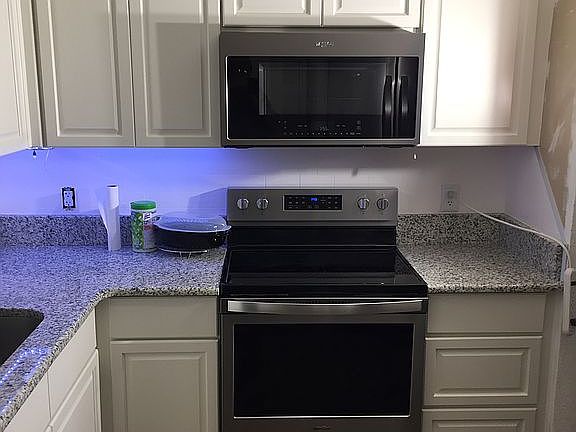 3rd image of 920 Penny Dr