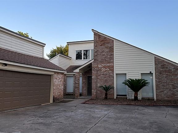 3rd image of 11503 Briar Forest Dr