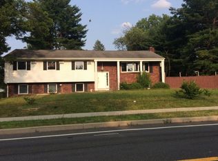 1 Pearl Dr, Monsey, NY 10952