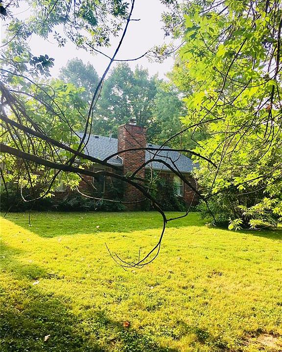 2nd image of 1579 W Demaree Rd