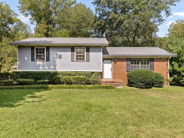 5705 Dowler Ln, Signal Mountain, TN 37377