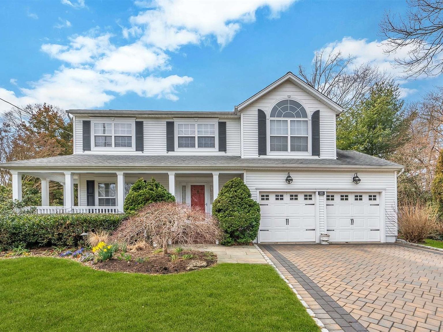 523 Lombardy Boulevard, Brightwaters, NY 11718 Zillow