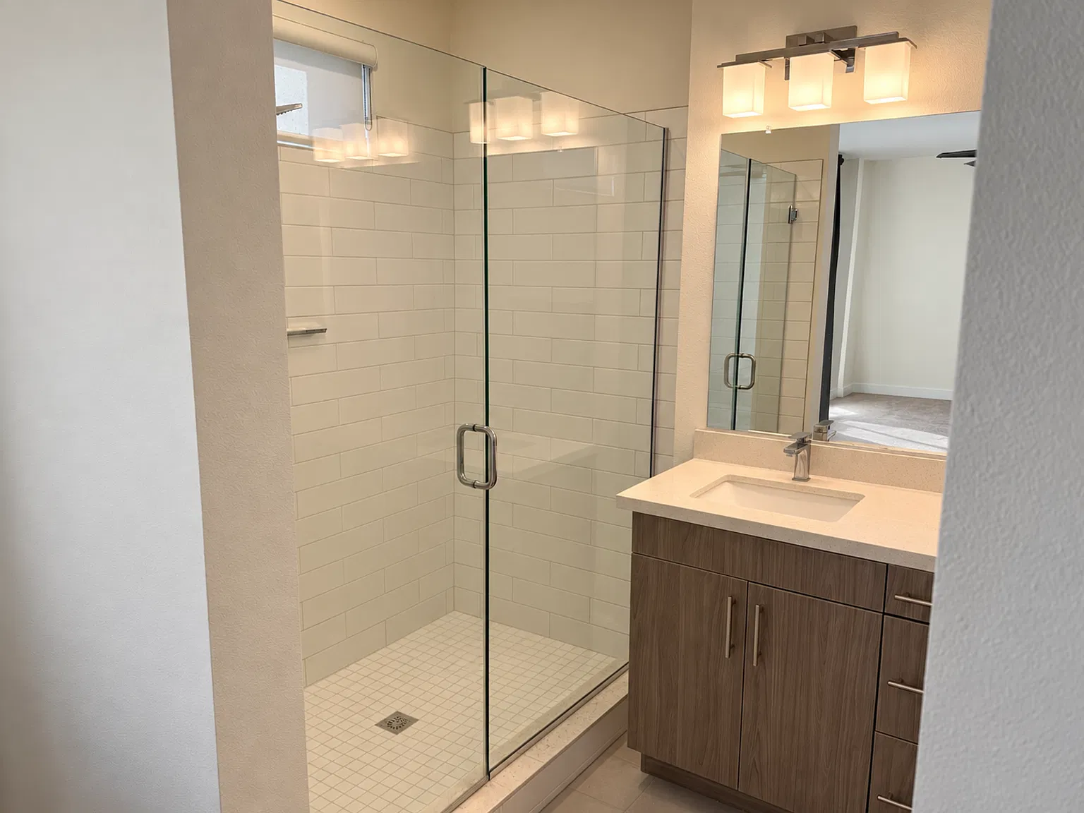 1 bed, $2,200 — Photo 3