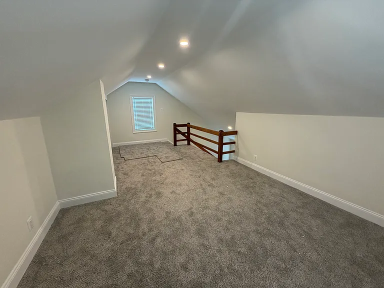 10 Pine Ln — Photo 17