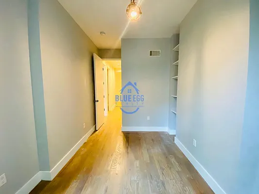 Rented by Blue Egg Realty Corp | media 14