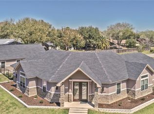 201 August Ave, Shiner, TX 77984