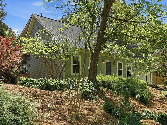 2nd image of 206 Covington Dr