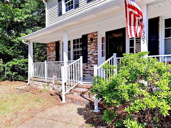 4th image of 305 Fielding Lewis Dr