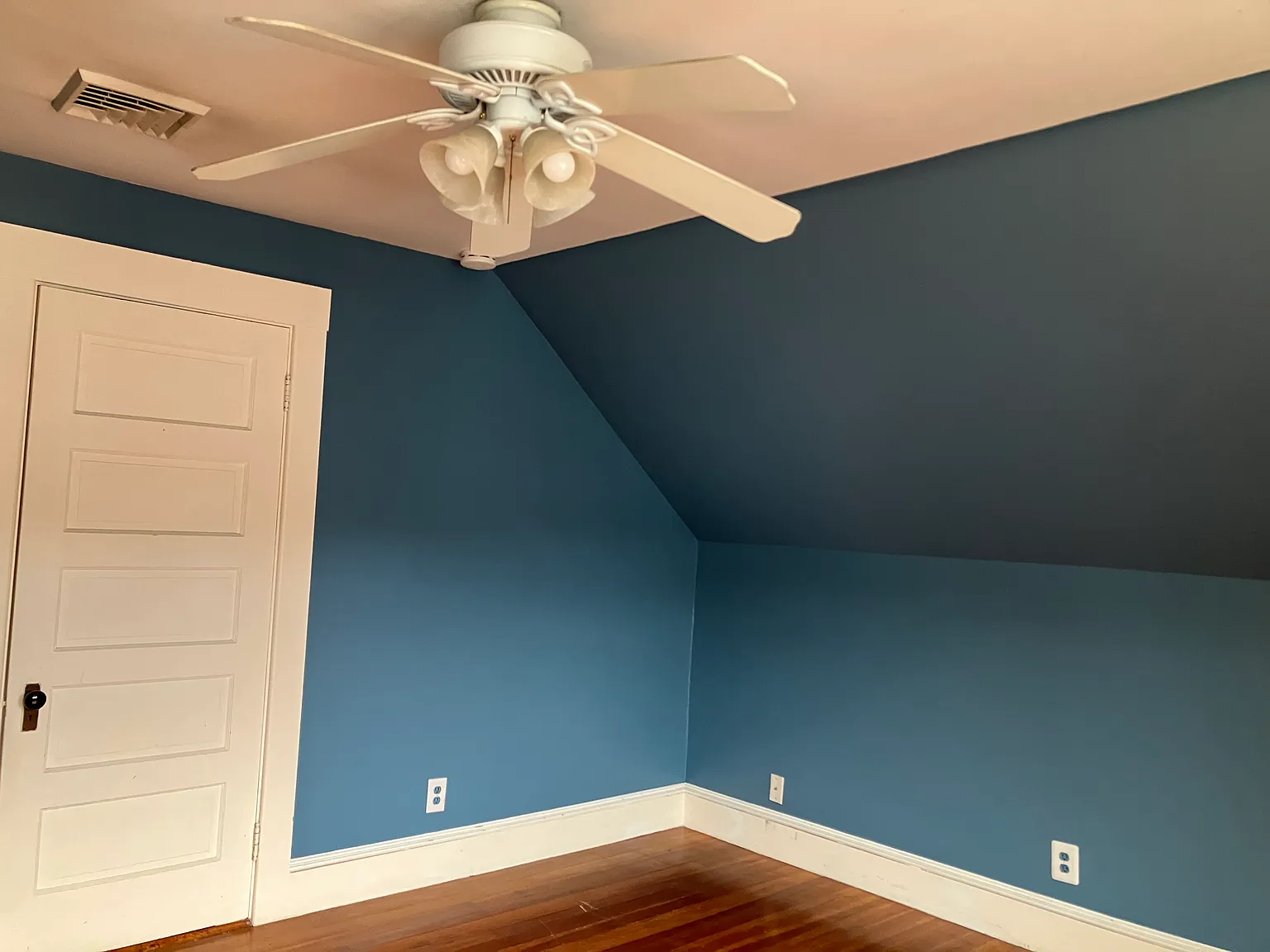 1 bed, $2,600 — Photo 3