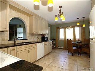 3rd image of 80 Wedgewood Dr