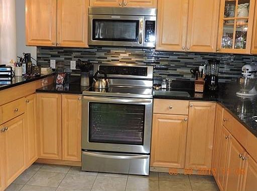 2nd image of 16 Lawndale Cir